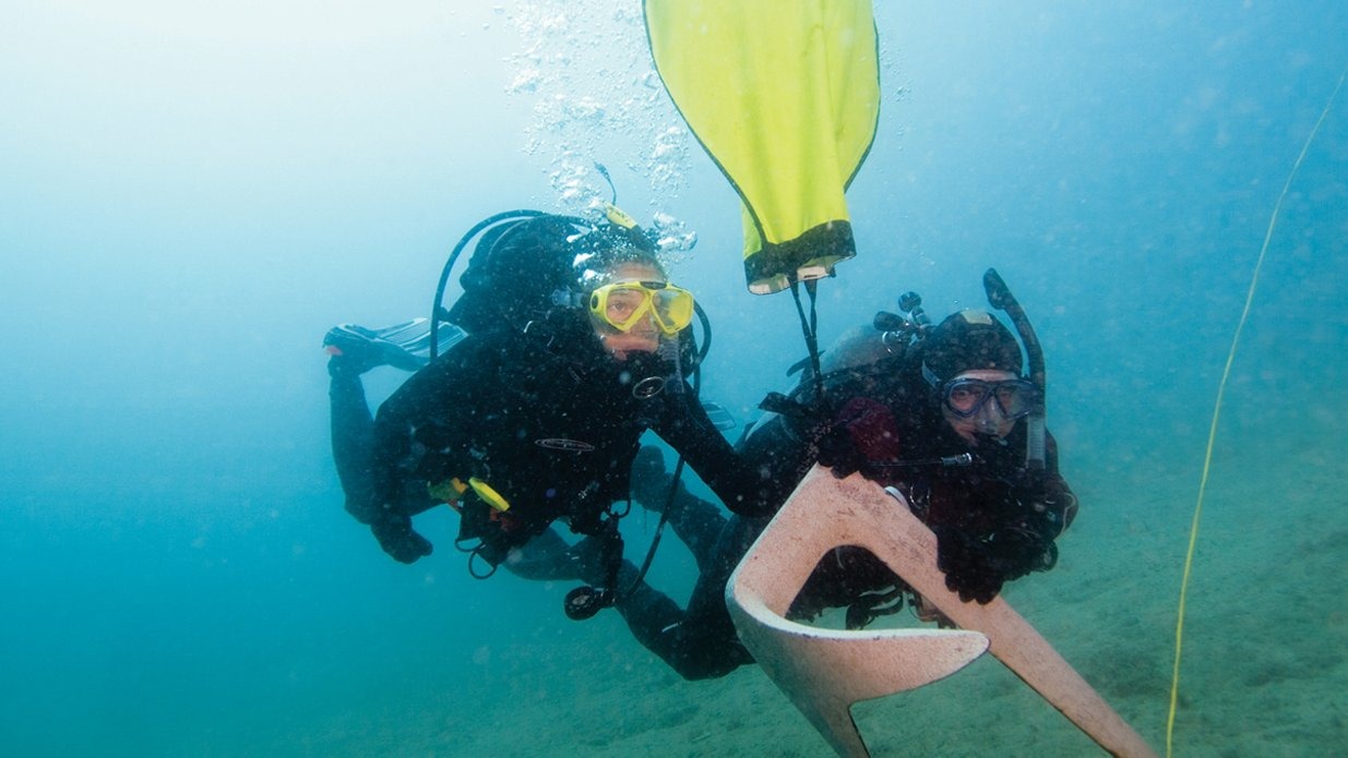 search-and-recovery-diver search-and-recovery-diver